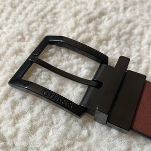 🌟Host Pick🌟 GUESS double-sided black/ brown belt